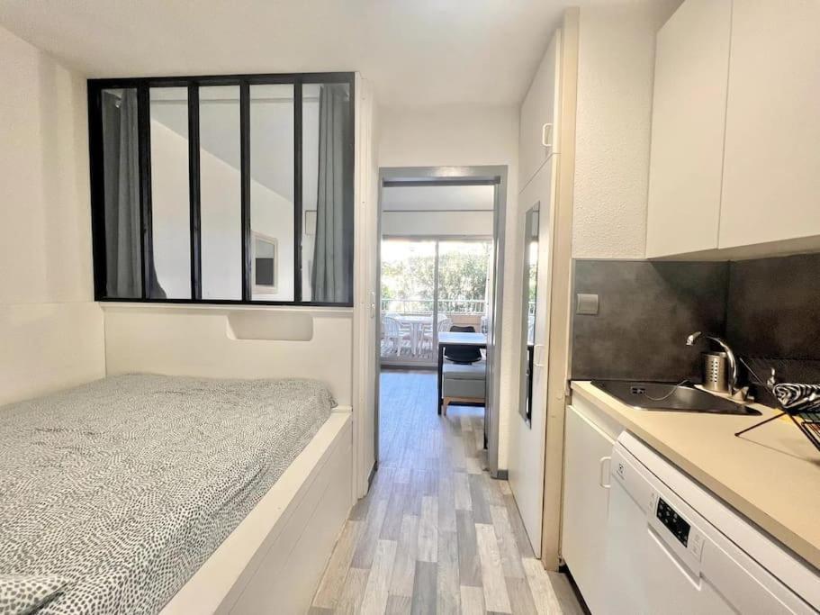 Appartement Port De Hyeres 4 Personnes Hyères Exterior foto