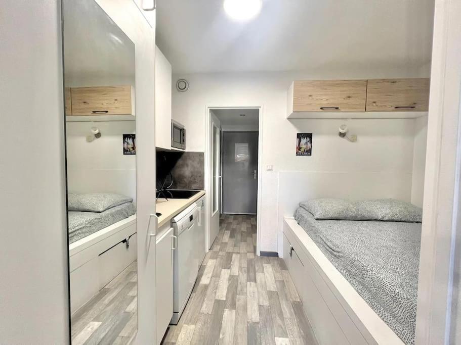 Appartement Port De Hyeres 4 Personnes Hyères Exterior foto